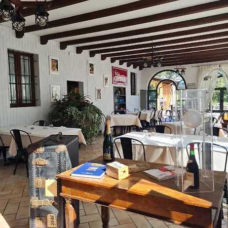 Bed and Breakfast Il Glicine Ristorante Cazzago San Martino